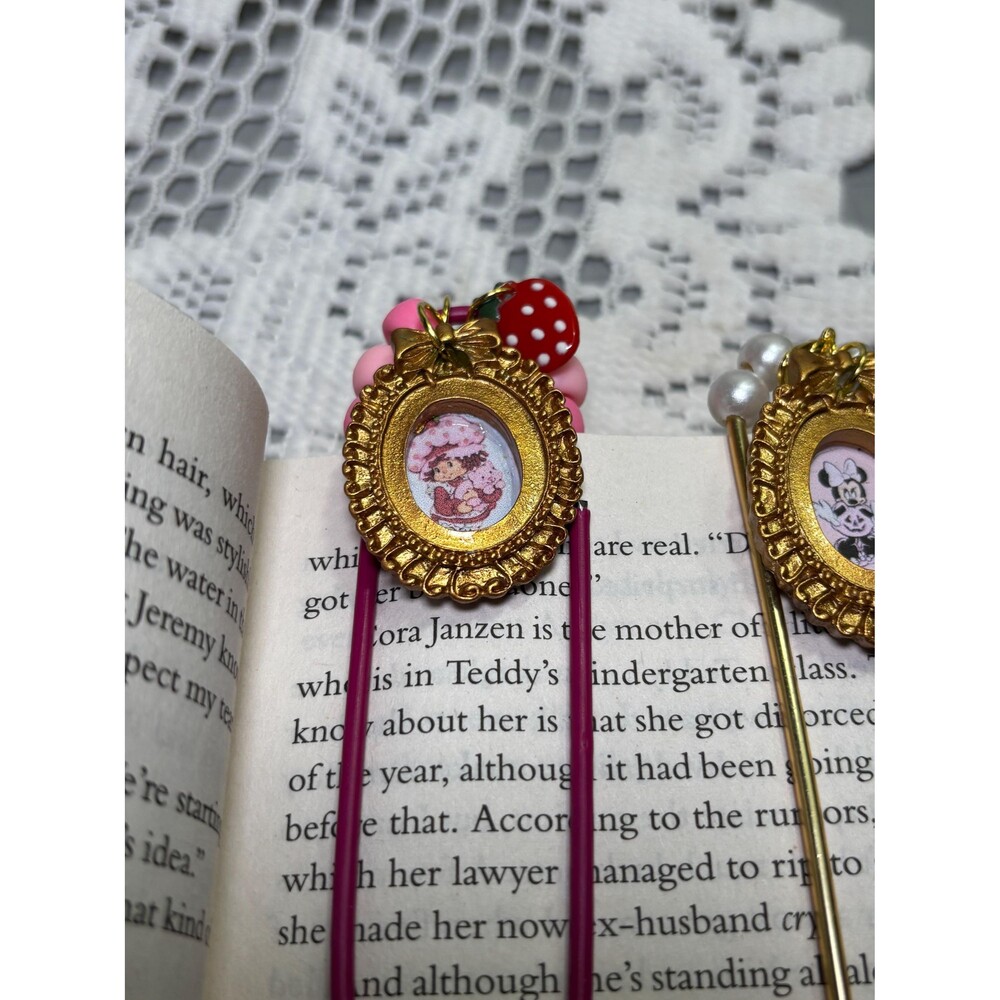 Strawberry Shortcake Storybook Cameo Bookmark – Vintage Inspired Bookish Station